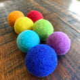 Load image into Gallery viewer, Large Rainbow Balls 4CM