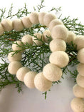 Load image into Gallery viewer, Natural White Garland
